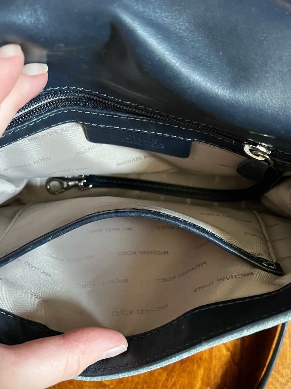 Michael Kors Cooper Medium Messenger Crossbody Indigo Light Wash Tricolor Denim